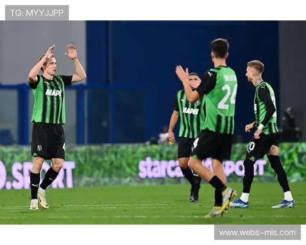 特写：萨索洛索尔茨维特补时绝平激情庆祝，脱衣染黄无憾