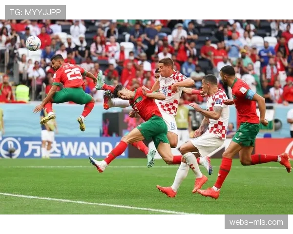 冲刺对决！XC世界杯最后两百米，三人几乎同时压线